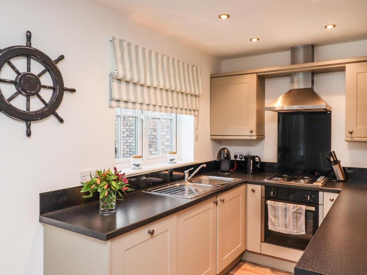 Staks Cottage Filey Exterior photo